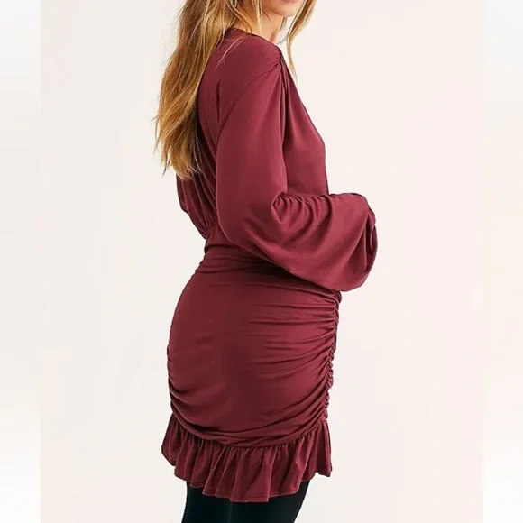 NWT Free people beach Miami mini dress in Bordeaux Sz M. - Picture 3 of 4